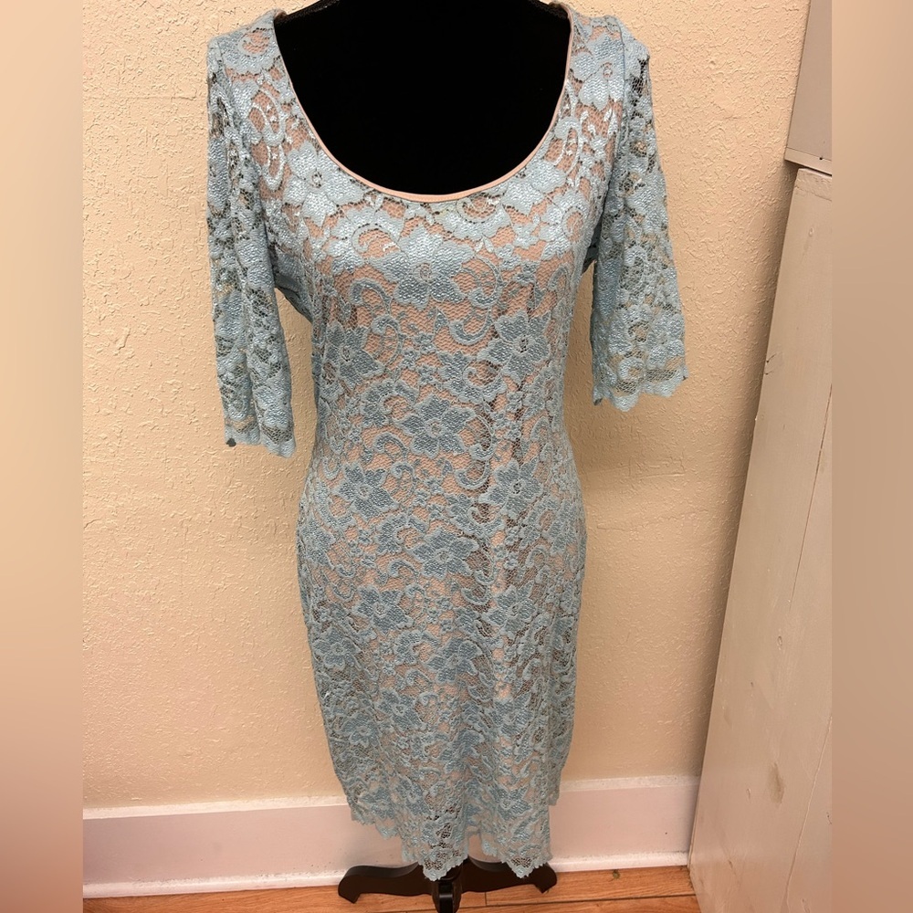 Belle badgley mischka 12 blue lace long sleeve semi formal mini dress